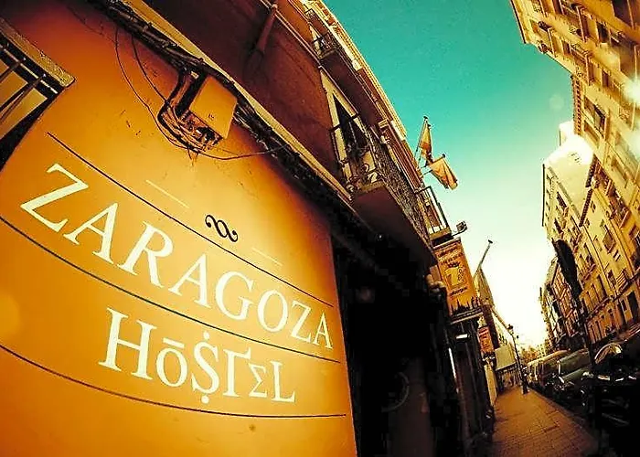 Be Zaragoza Hostel